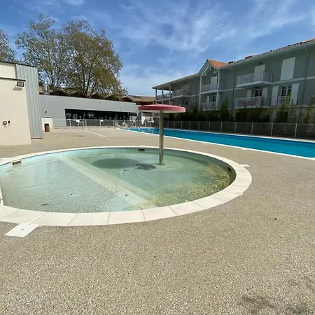 Air-conditioned House In The Arcachon Style With Swimming Pool 라테스트드뷔크