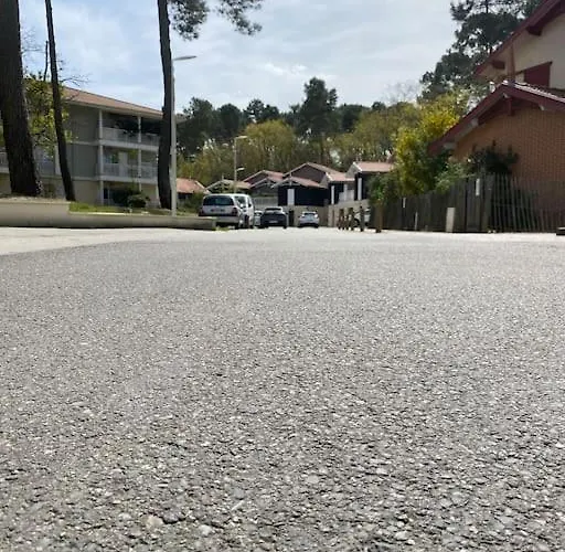 Maison Typee Arcachonnaise Avec Piscine Commune Дом отдыха *