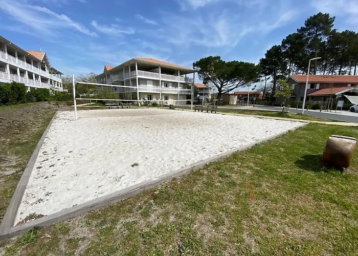 Air-Conditioned House In The Arcachon Style With Swimming Pool La Teste-de-Buch
