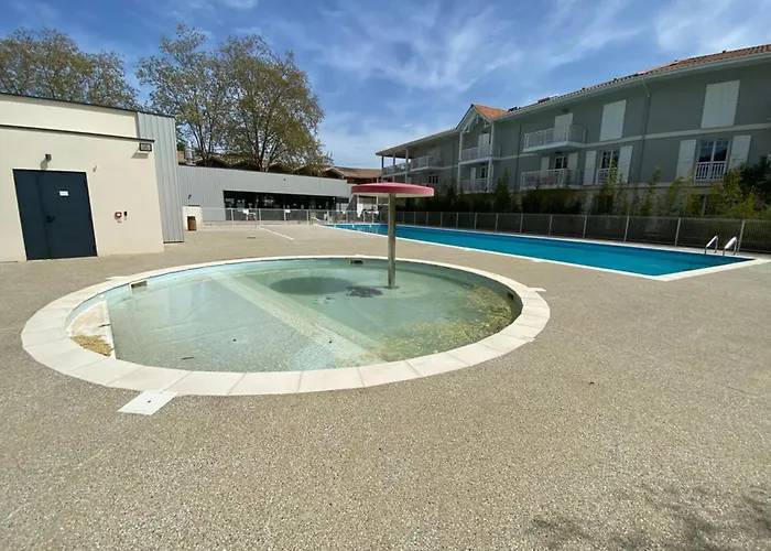 Air-conditioned House In The Arcachon Style With Swimming Pool La Teste-de-Buch